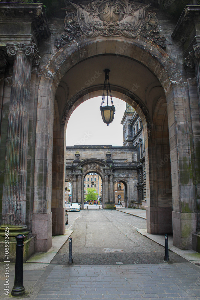 Fototapeta premium View of historic site Edinburgh street
