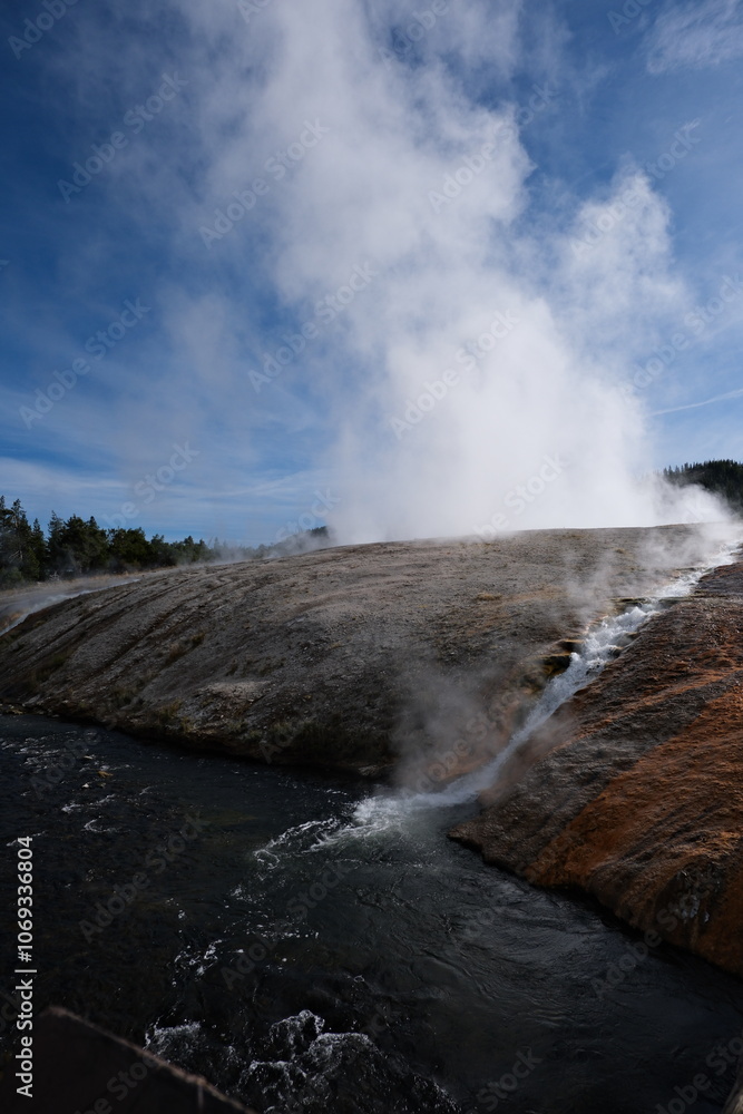 Obraz premium hot springs in Yellowstone 