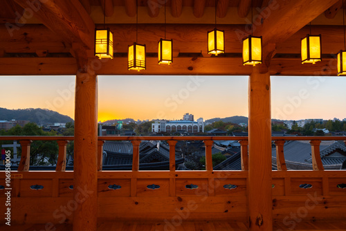 Obraz na płótnie Sunset view of Jeonju Hanok Village in Jeonju, Korea w salonie