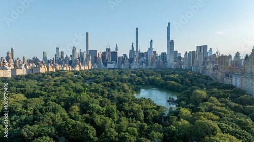 Fototapeta Naklejka Na Ścianę i Meble -  Central Park and NYC skyline aerial view.