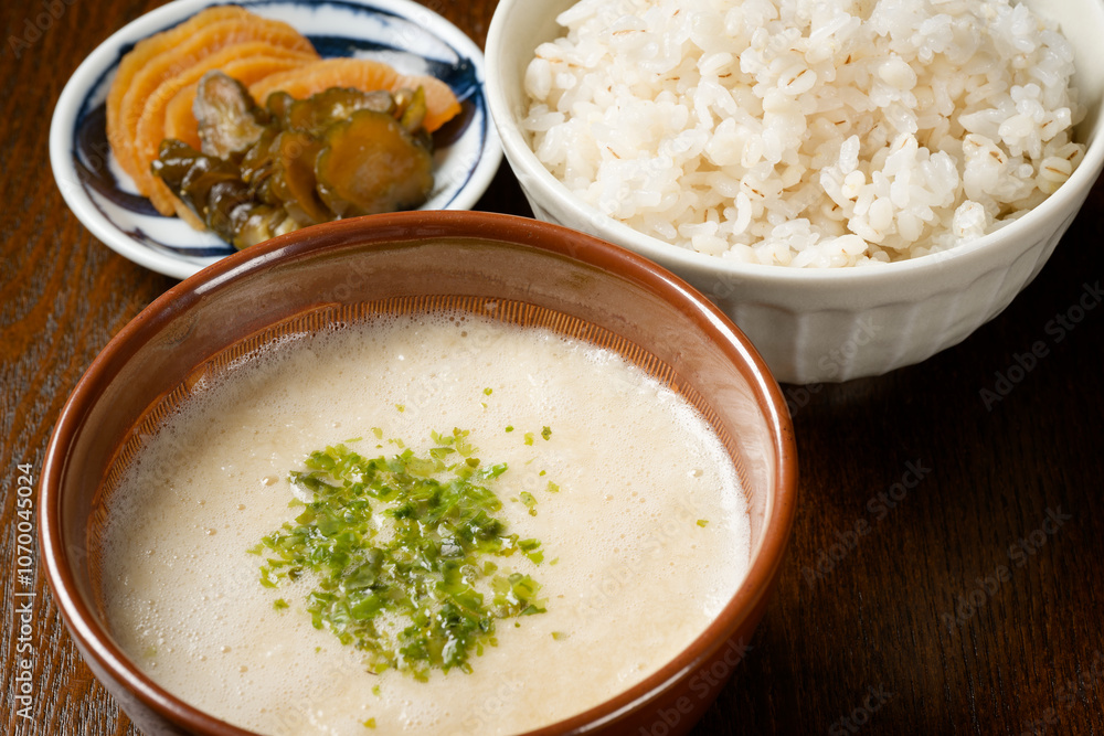 とろろ芋と麦飯 とろろ芋と麦飯