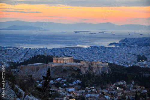 Akropolis bei Sonnenuntergang in Athen Griechenland vom Lykabettus Hügel