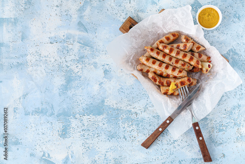 Grilled chicken sausages wi...