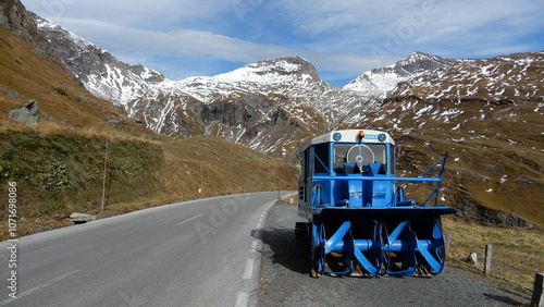 Rotationspflug System Wallack an der Großglockner Hochalpenstraße.. hinten mittig der Schartenkopf 2857m und rechts davon der Spielmann 3029m photo