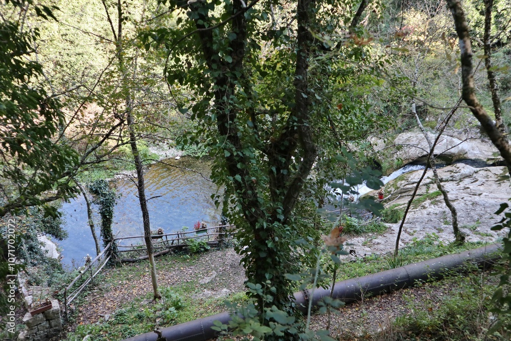Carpinone - Condotta della centrale Enel lungo il Torrente Carpino