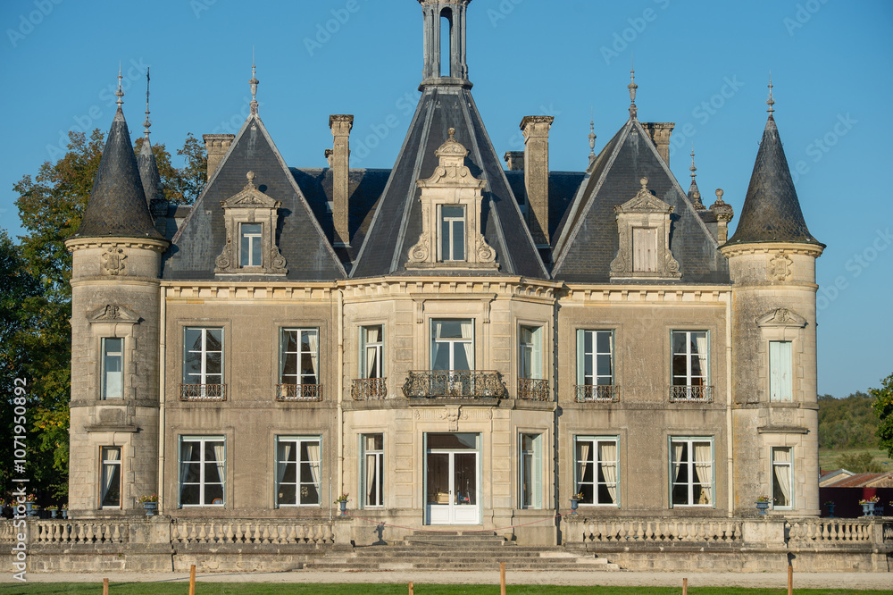 Château de Thillombois dans la Meuse, en Lorraine. Château de Thillombois dans la Meuse, en Lorraine.