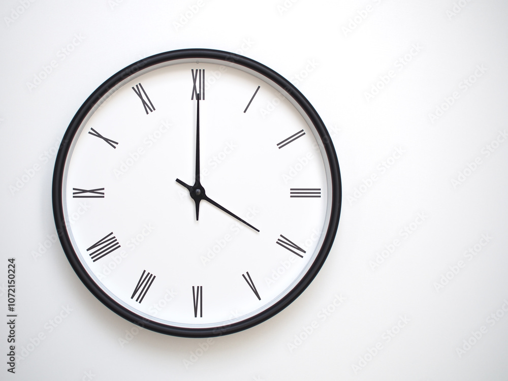 Clock Showing 16.00/04.00 with Roman Numerals – Simple Round Clock for Concepts of Time Management and Scheduling. Clock Showing 16.00/04.00 with Roman Numerals – Simple Round Clock for Concepts of Time Management and Scheduling.