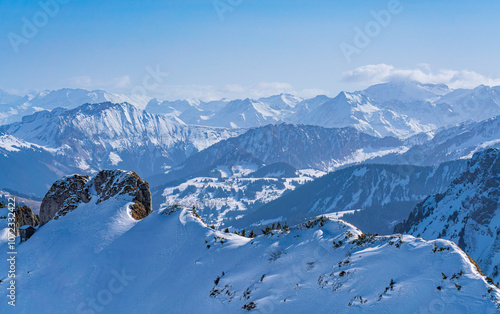 Obraz na płótnie View on winter mpuntains from Rochers-de-Naye peak, Montreux, Alps. w salonie