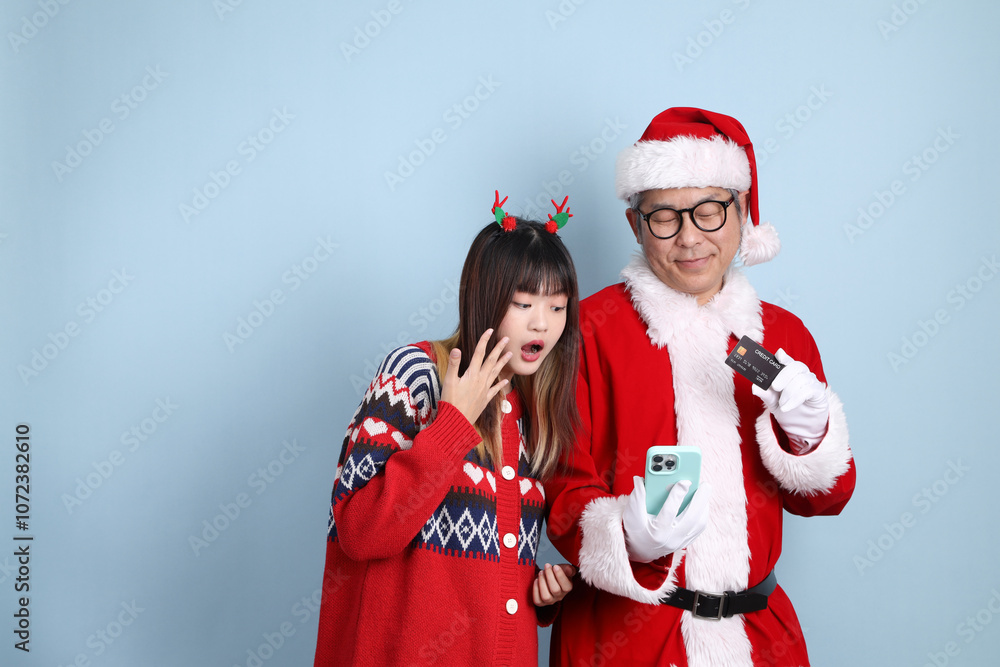 Obraz premium People with Christmas