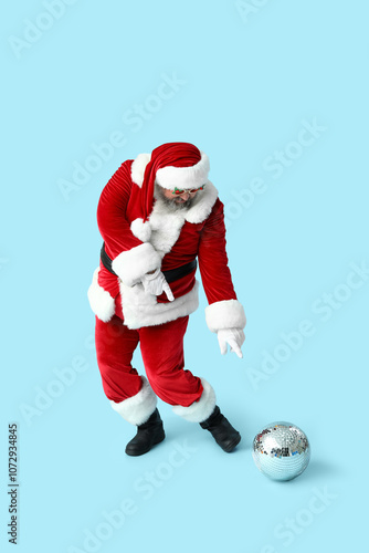Funny Santa Claus with disc...