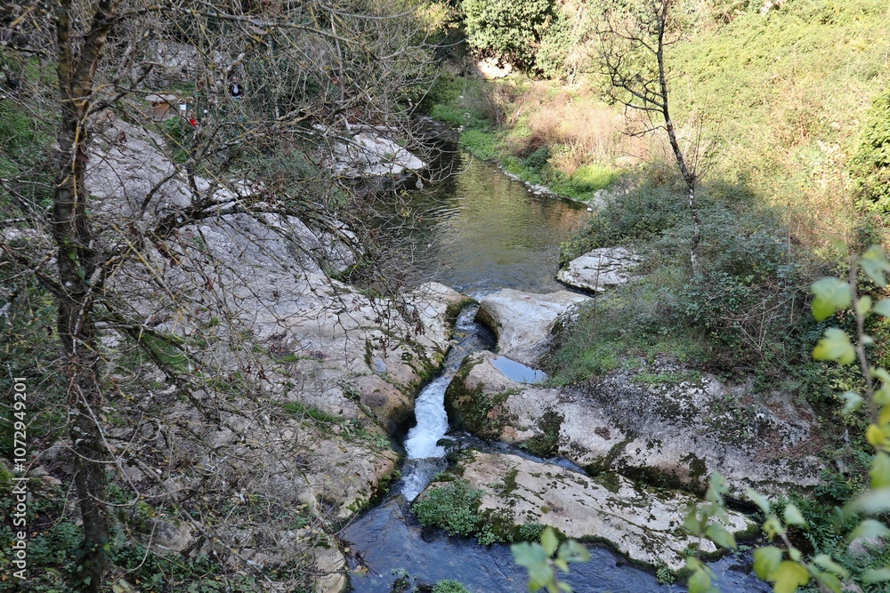 Carpinone - Torrente Carpino dal ponticello di accesso