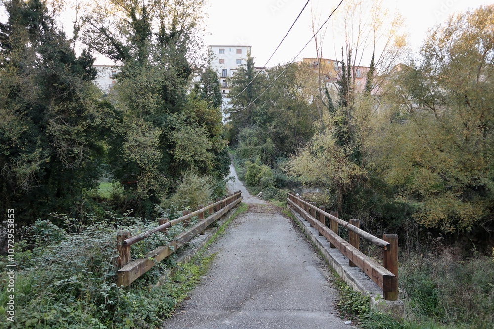 Carpinone - Ponticello sul Torrente Carpino da Via Fiume