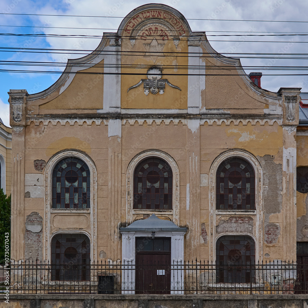 Obraz premium Romanian Architecture, Culture and Art of Living