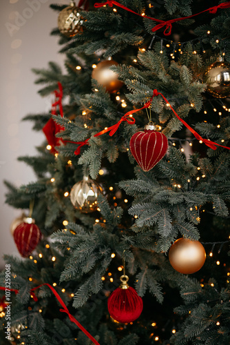 christmas tree decorations
