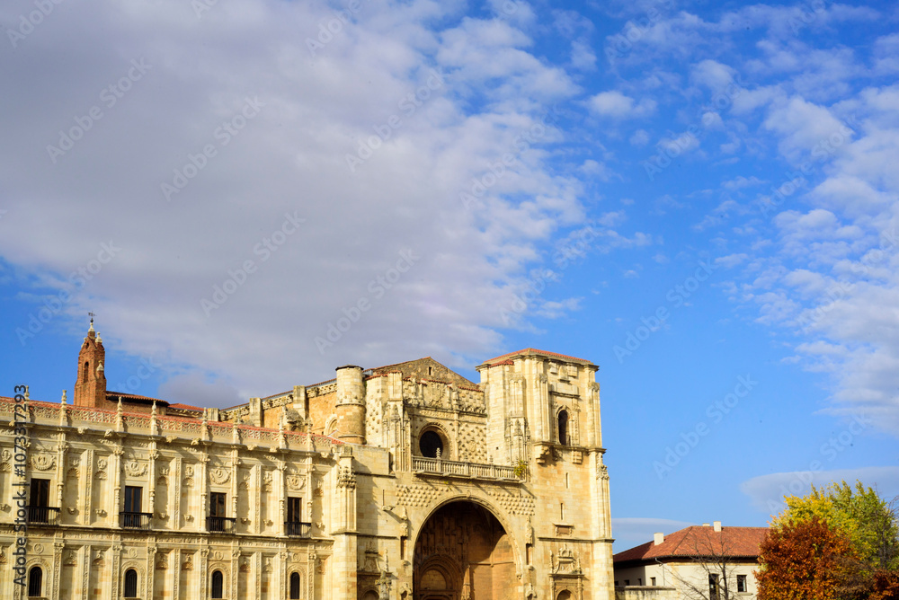 Fototapeta premium Fachada de Palacio San Marcos en León