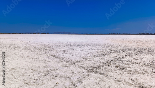 Obraz na płótnie Tigaki Salt Lake, Tingaki, w salonie