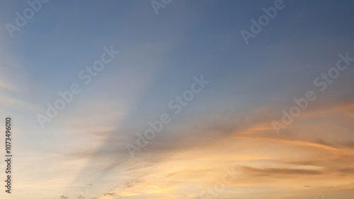 Photos the twilight sky as background and sunlight in the evening