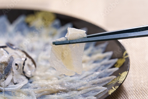 Wallpaper Mural 日本料理 ふぐ刺し Torontodigital.ca