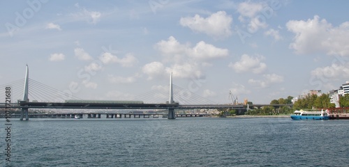 Obraz na płótnie Golden Horn Metro Bridge across Golden Horn in Istanbul, Turkey w salonie