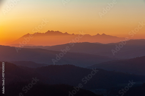 Wallpaper Mural Tatry o zachodzie słońca Torontodigital.ca
