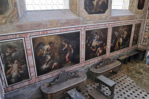 Obraz na płótnie Napoli - Tele di Paolo De Matteis nella Cappella dell'Idra nel Chiostro di San Gregorio Armeno w salonie