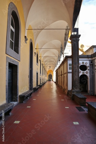 Napoli - Portico sud del Chiostro di San Gregorio Armeno photo