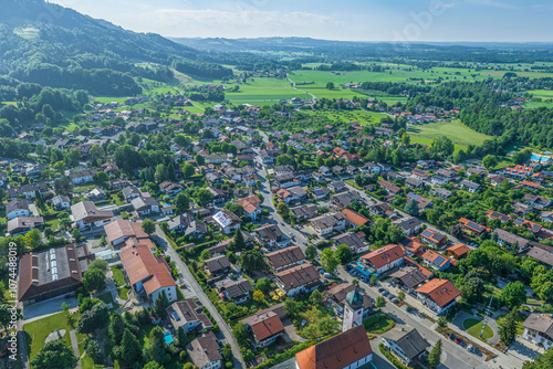 Der Heilkurort Bad Feilnbach im Chiemgau am oberbayerischen Alpenrand von oben