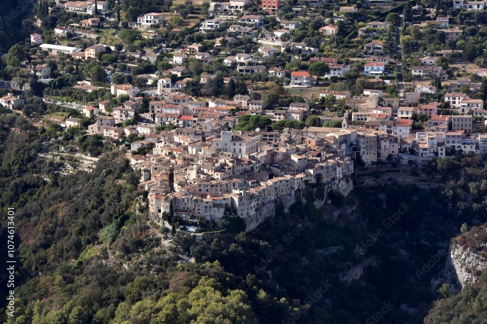 Fototapeta premium Tourettes sur Loup, vu d'avion