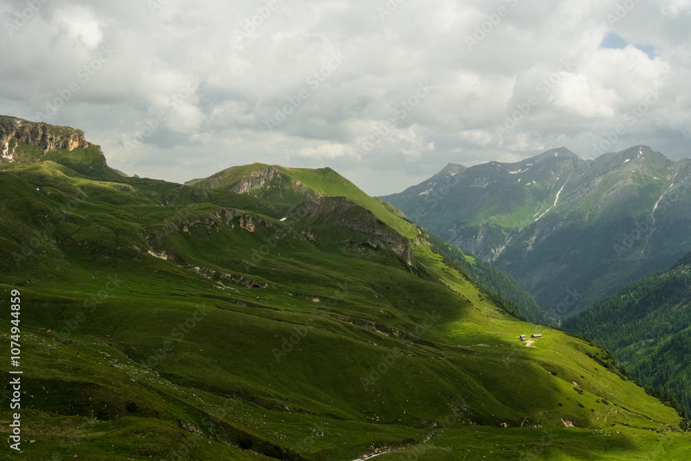 Fototapeta premium Grossglockner Alpine High Road in Austria
