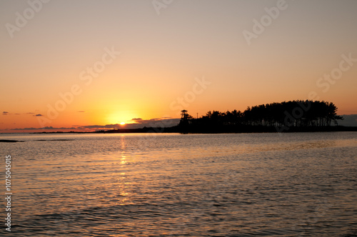 日本海に沈む夕日