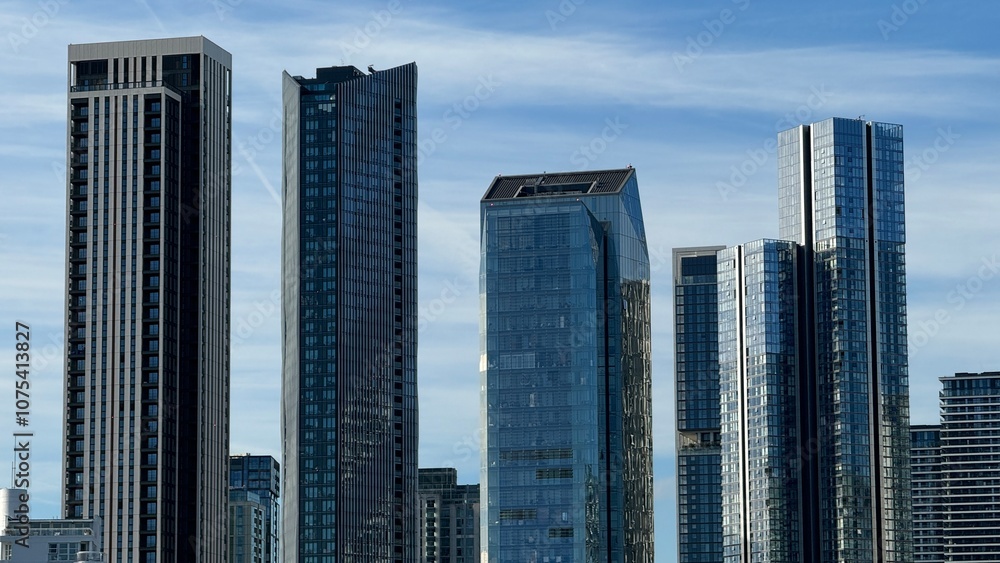 Fototapeta premium Canary Wharf London City View From Thames River
