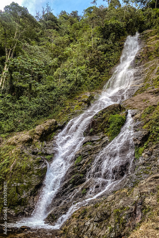 Catarata de los Monos - Satipo, Junín, Perú Catarata de los Monos - Satipo, Junín, Perú