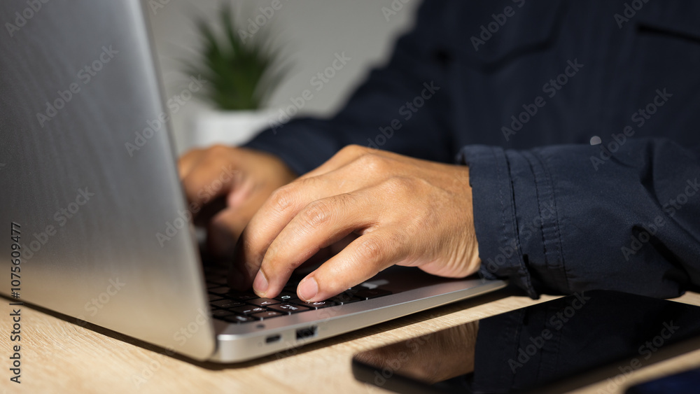 customer who uses the laptop and telephone to give a satisfaction rating, business reputation rating, quality of service. customer who uses the laptop and telephone to give a satisfaction rating, business reputation rating, quality of service.