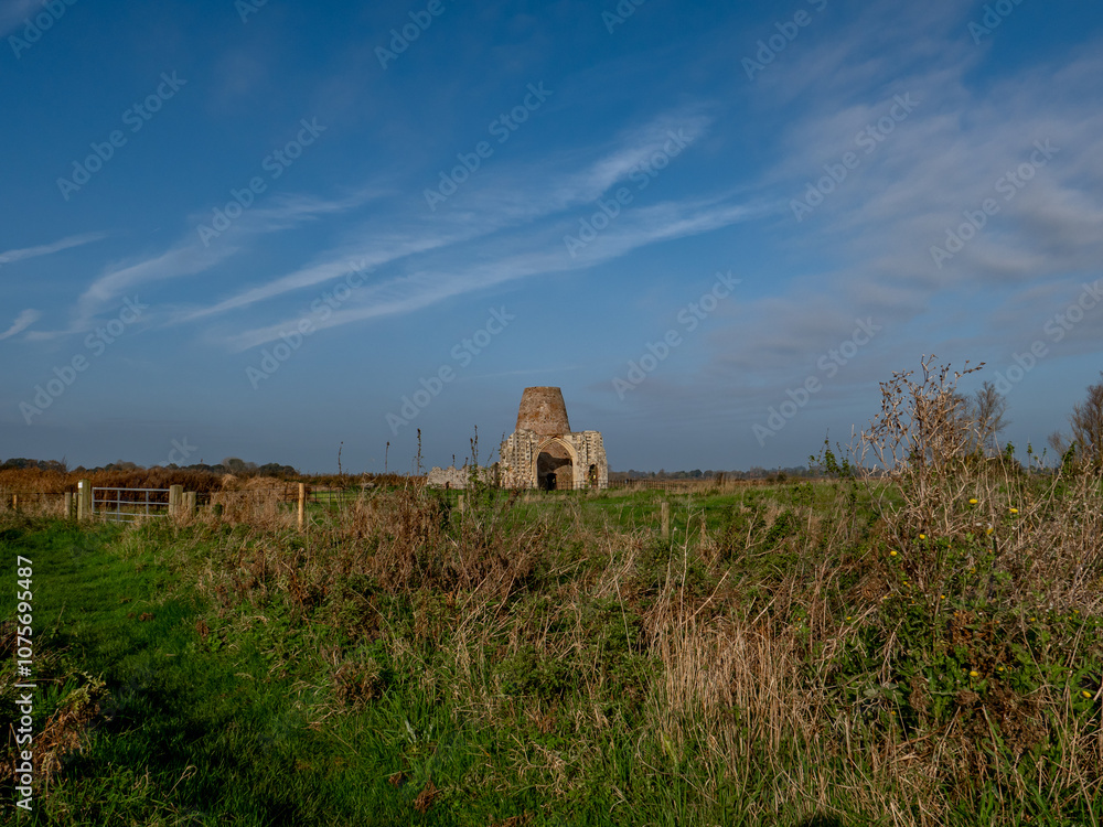 Obraz premium Abbey ruins and remains in the countryside