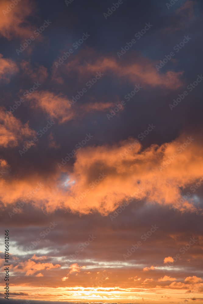 Fototapeta premium Beautiful skyscape with clouds at sunrise