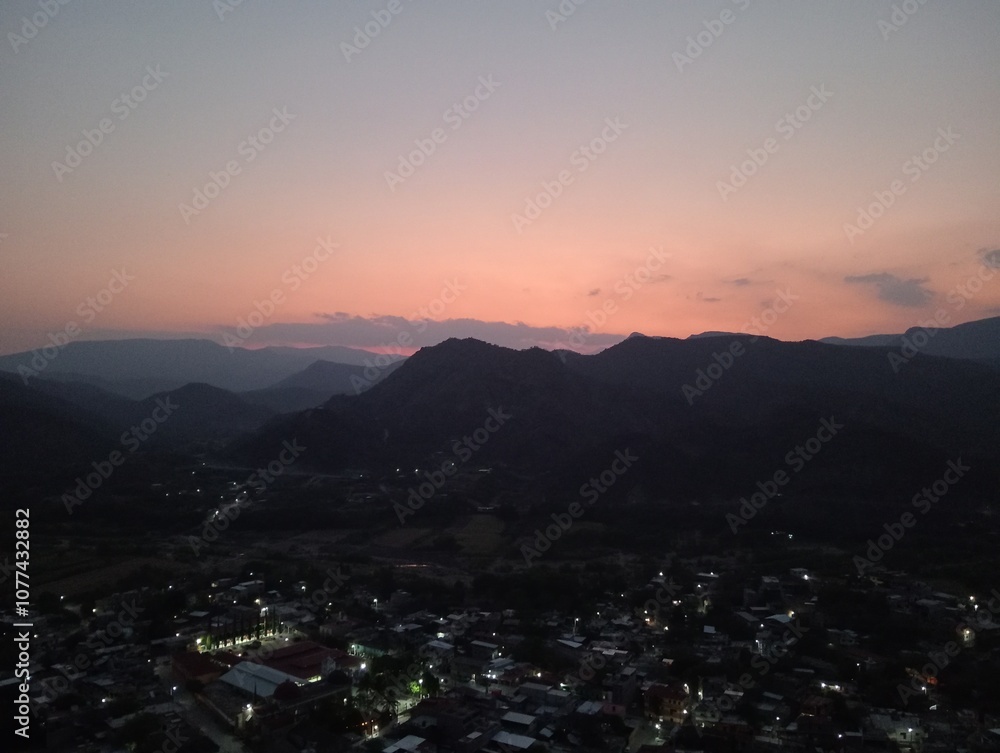 AMANECER AMANECER
