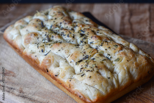 Canvas Print focaccia chica para una persona rellena, de jamon y verduras