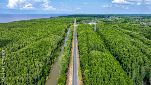 Fotografija Road from Nam Can to Ca Mau cape, between mangrove forests highlighting the regi