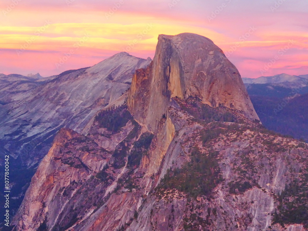 Fototapeta premium sunset in the mountains