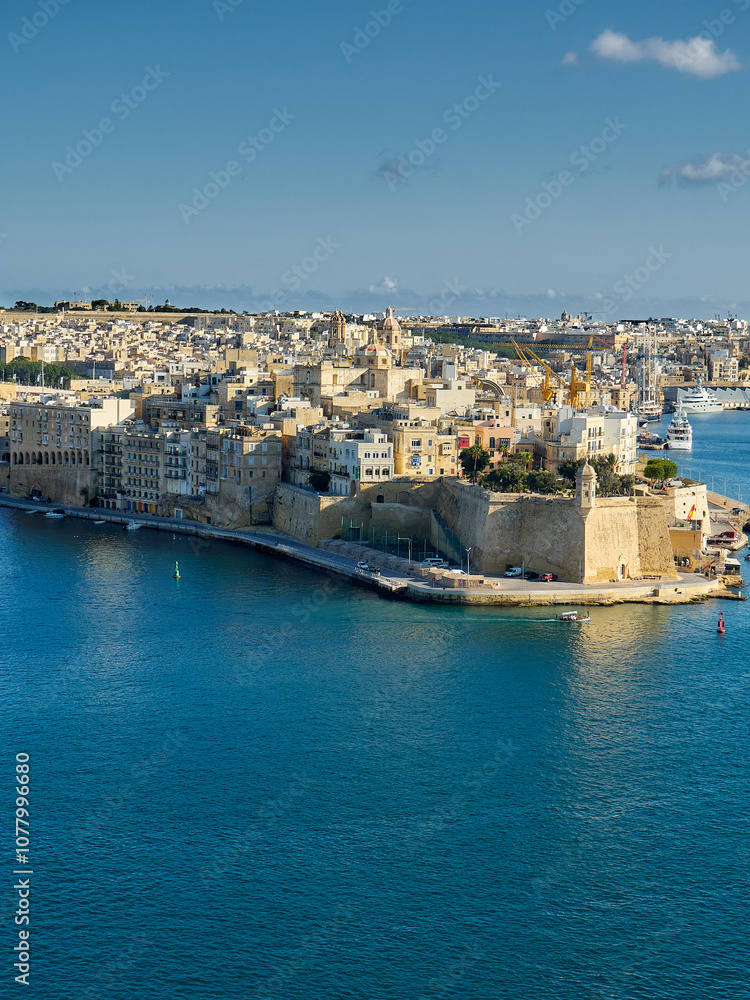 Obraz premium View of Fort St. Angelo in Birgu, Malta