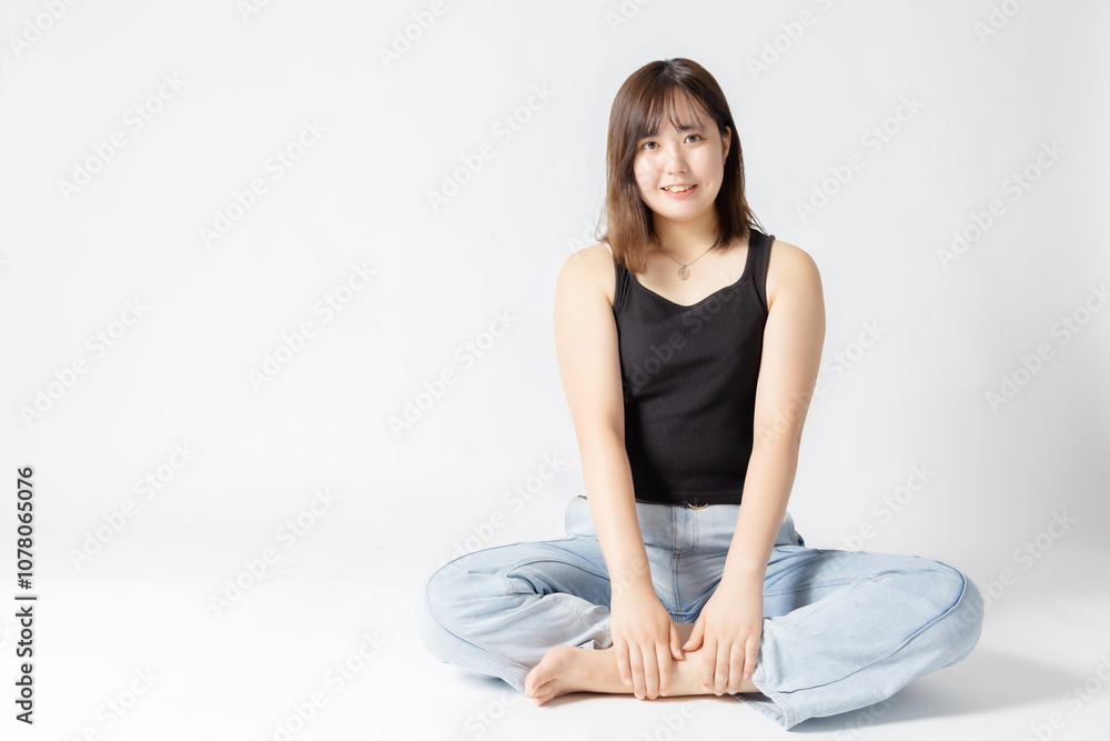 黒いタンクトップの女性 黒いタンクトップの女性