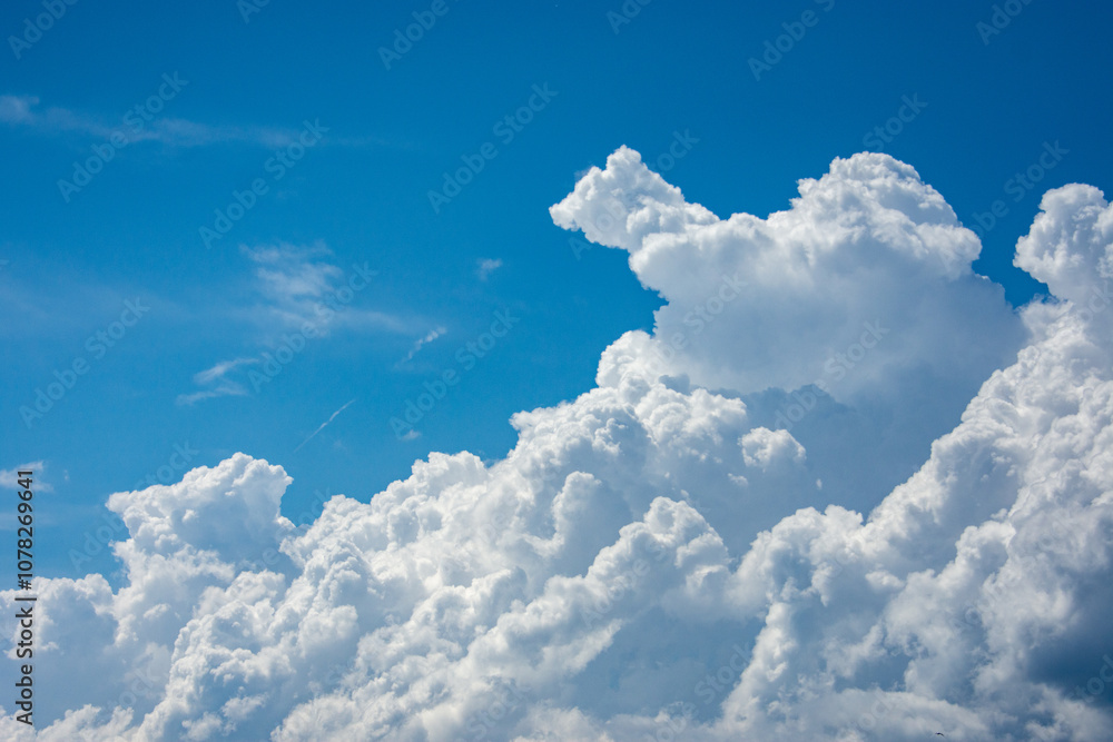 beau et gros nuage d'été beau et gros nuage d'été