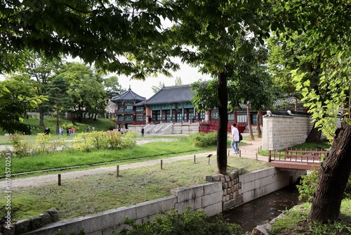 Wallpaper Mural Seoul, South Korea - September 11 2019: Traditional Korean Architecture at Changgyeonggung Palace, Seoul – View of Palace Buildings in a Green Park Torontodigital.ca