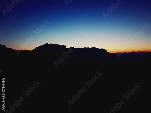 Wallpaper Mural Coucher de soleil sur le Dévoluy vu depuis le Champsaur Torontodigital.ca