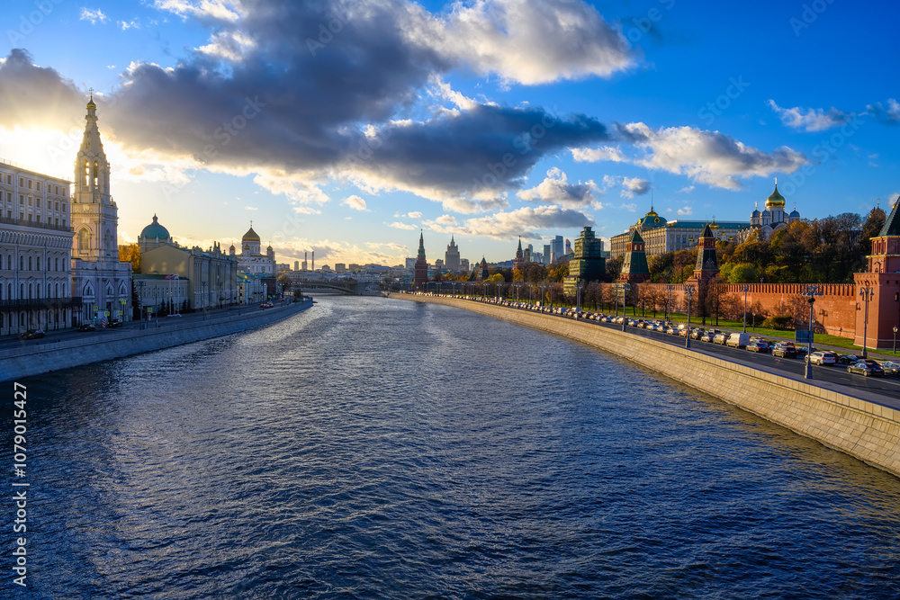 Obraz premium View of Moscow Kremlin, Kremlin Embankment and Moscow River in Moscow, Russia. Architecture and landmark of Moscow