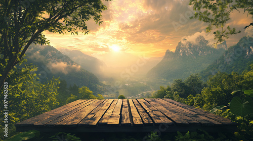 Urokliwa, drewniana platforma otoczona zielenią, z widokiem na g&oacute;ry i zachodzące słońce w tle. 