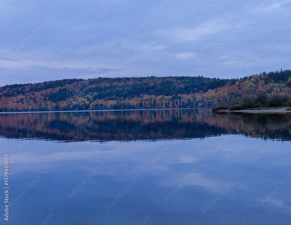 Obraz premium Lake Of Two Rivers