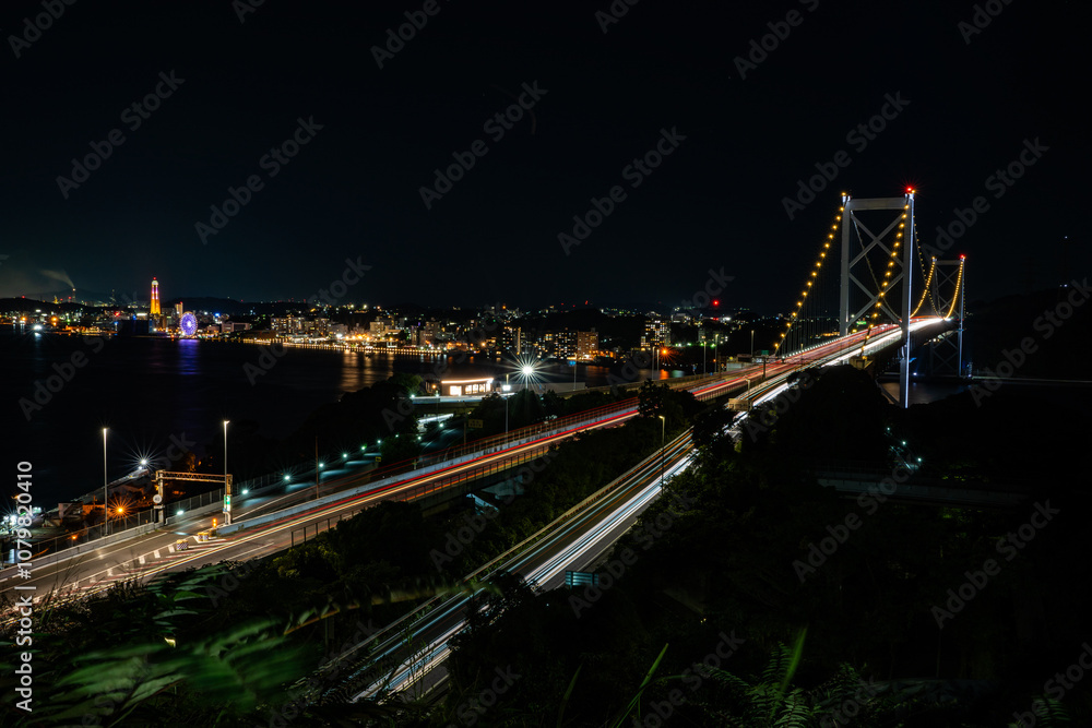 Fototapeta premium 和布刈第2展望台から見る関門海峡の夜景