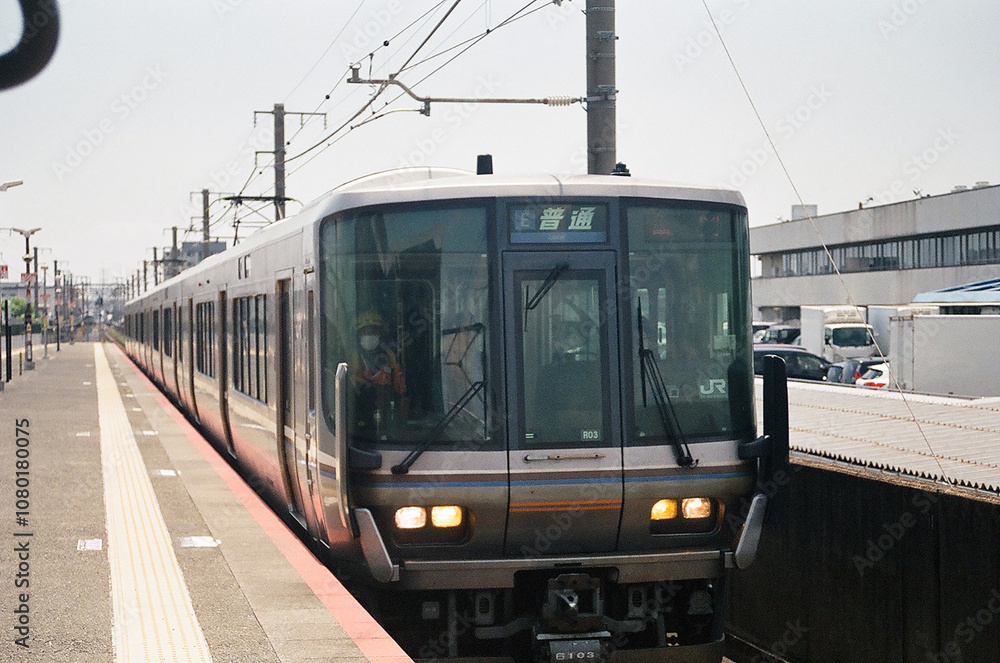 列車、嵯峨野線 列車、嵯峨野線