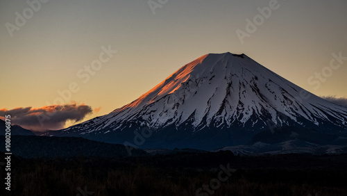 Fotografie Orodruin, Mount Doom, Ngauruhoe snow cap at sunset, Tongariro National park, New